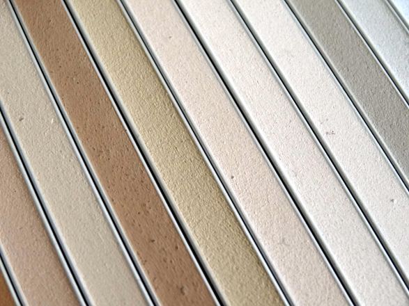 Différentes couleurs de joints représentées côte à côte
