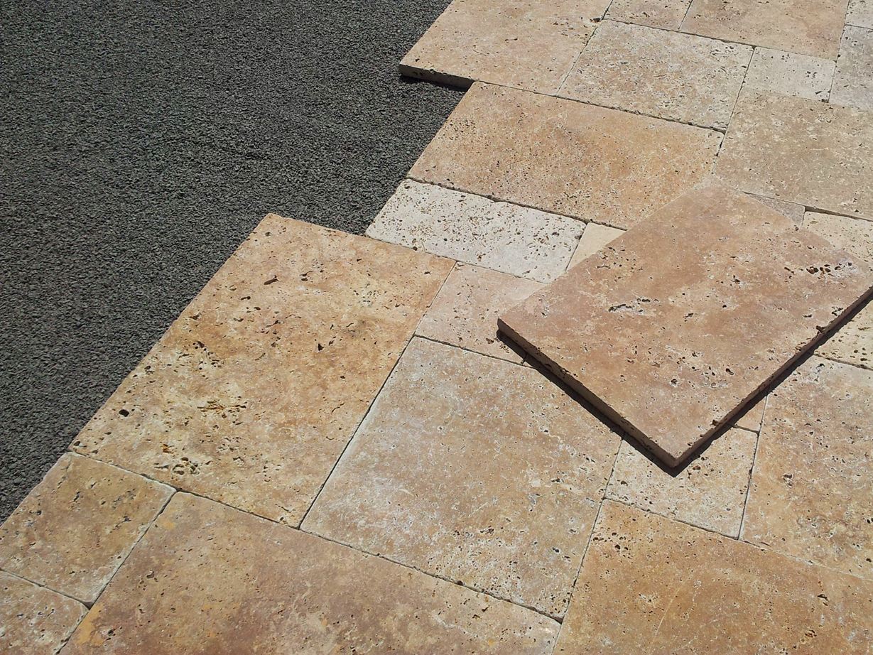 verlegen von travertin platten noce 02